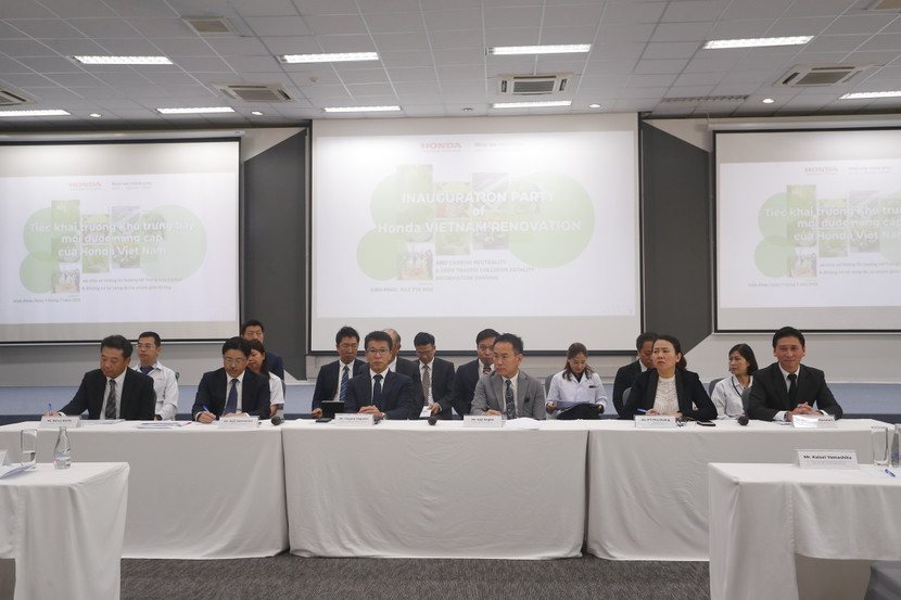 Đại diện Honda Việt Nam tại buổi gặp gỡ báo chí Đại diện Honda Việt Nam tại buổi gặp gỡ báo chí