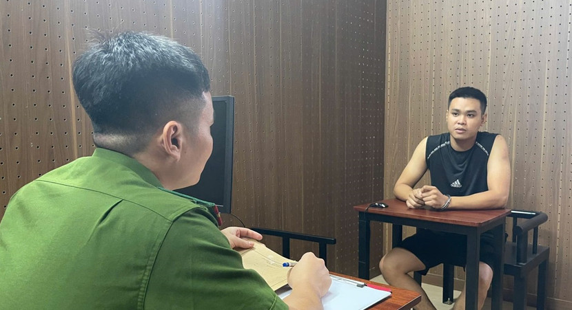 Cơ quan điều tra lấy lời khai của Nguyễn Huy Hùng