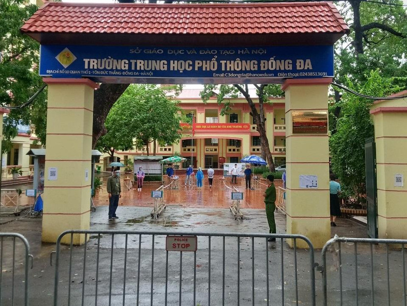 Đảm bảo nguyên tắc phòng chống dịch tại các điểm thi Đảm bảo nguyên tắc phòng chống dịch tại các điểm thi