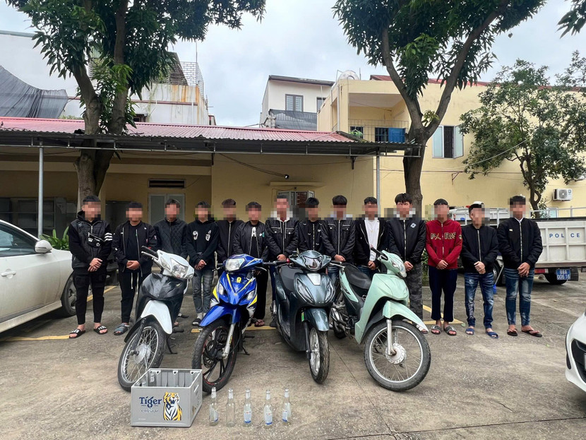 Triệu tập nhóm thanh - thiếu niên mang hung khí đánh nhau