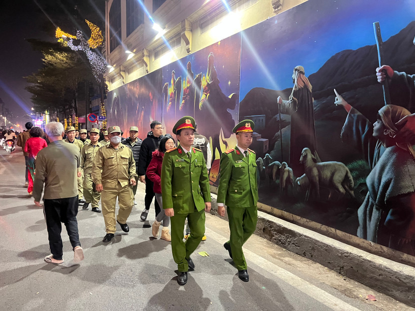 Tuần tra đảm bảo an ninh trật tự trên địa bàn Tuần tra đảm bảo an ninh trật tự trên địa bàn