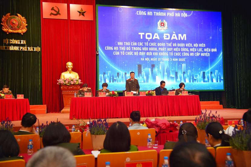 Tọa đàm “Vai trò của các tổ chức đoàn thể và đoàn viên, hội viên Công an Thủ đô trong vận hành, phát huy hiệu năng, hiệu lực, hiệu quả của tổ chức bộ máy mới khi không tổ chức Công an cấp huyện”.