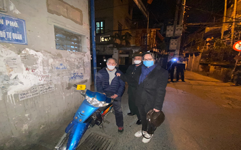 Đối tượng bị người dân bắt giữ