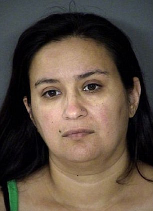 Amanda Sotelo, 36 tuổi Amanda Sotelo, 36 tuổi