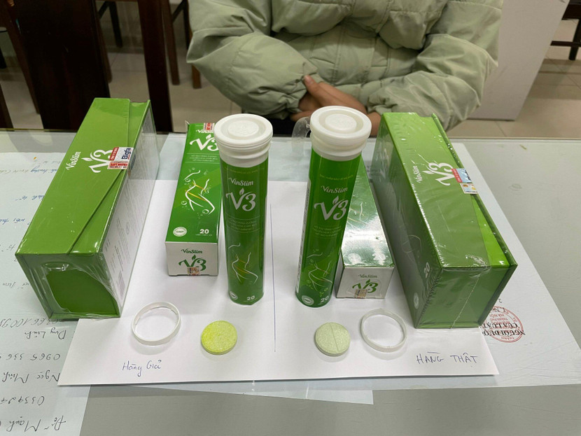 So sánh hàng thật và hàng giả So sánh hàng thật và hàng giả