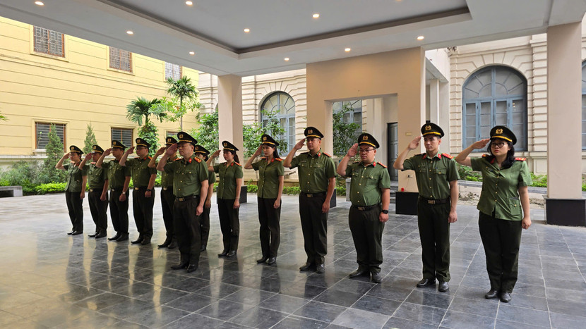 Cán bộ chiến sỹ Thanh tra Công an TP Hà Nội tưởng nhớ, tri ân các anh hùng liệt sĩ Cán bộ chiến sỹ Thanh tra Công an TP Hà Nội tưởng nhớ, tri ân các anh hùng liệt sĩ