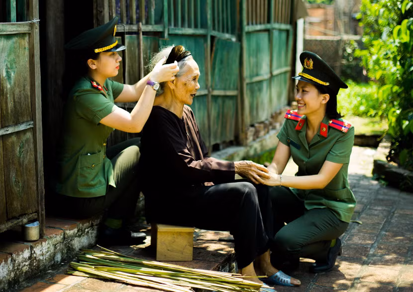 Tác phẩm ghi lại những khoảnh khắc đẹp, chân thực trong cuộc sống hằng ngày Tác phẩm ghi lại những khoảnh khắc đẹp, chân thực trong cuộc sống hằng ngày