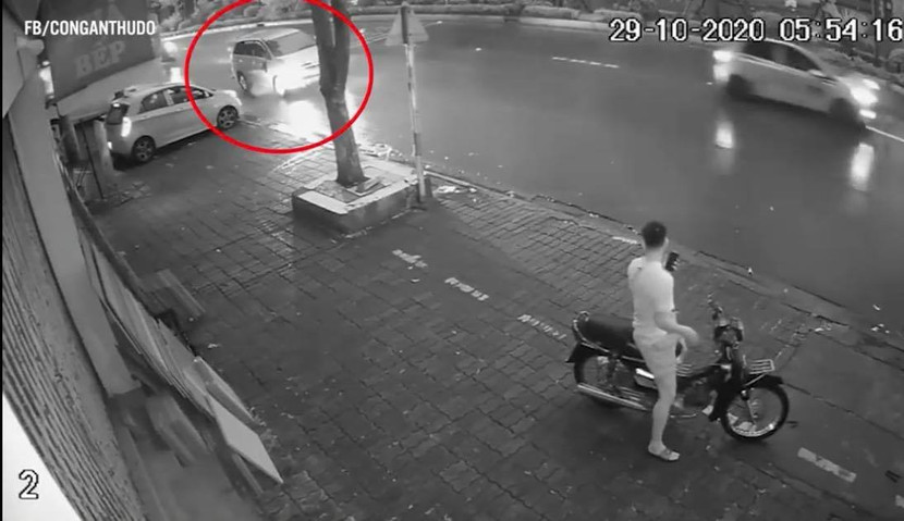 Chiếc xe ô tô gây tai nạn rồi bỏ trốn Chiếc xe ô tô gây tai nạn rồi bỏ trốn