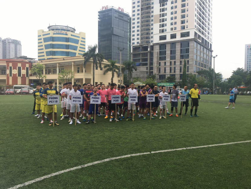 Hơn 90 CBCS tham gia thi đấu