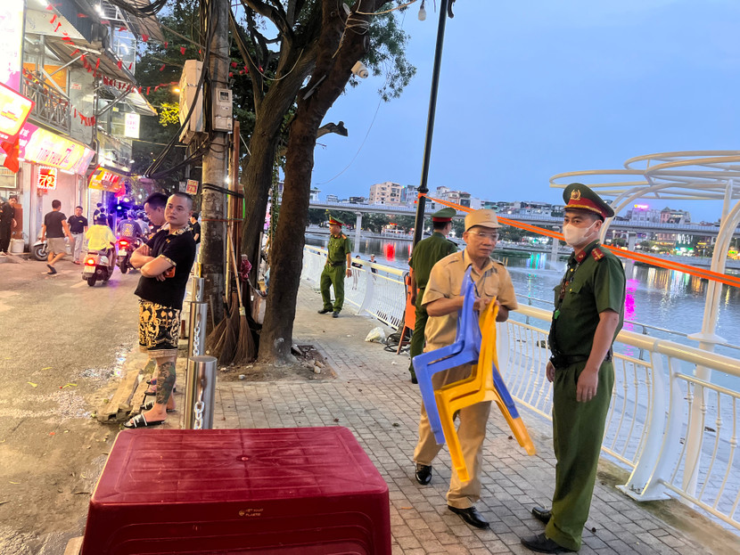 Sau khi ra quân, phường Ô Chợ Dừa sẽ bố trí lực lượng duy trì, giữ sạch vỉa hè Sau khi ra quân, phường Ô Chợ Dừa sẽ bố trí lực lượng duy trì, giữ sạch vỉa hè