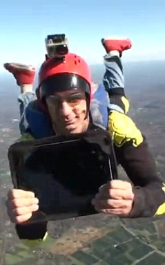  iPad rơi từ độ cao 400m vẫn nguyên vẹn ảnh 2