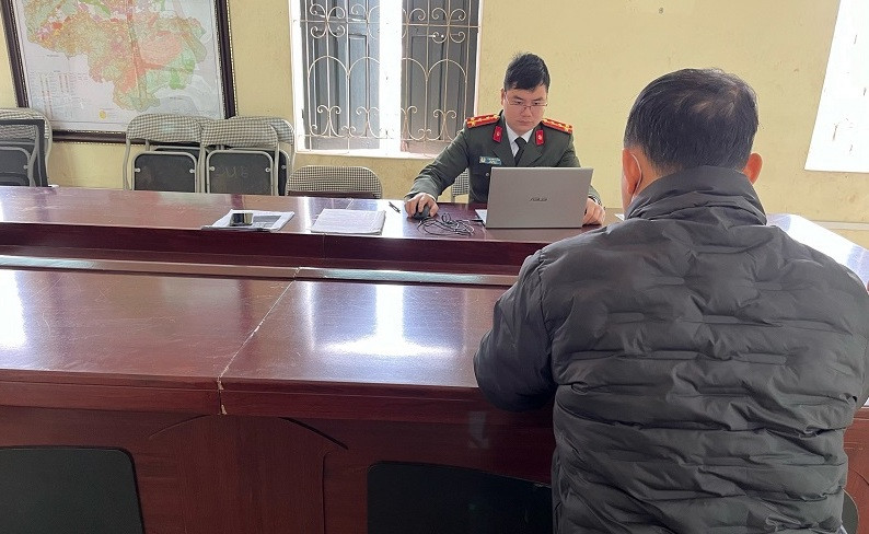 Cơ quan công an làm việc với người bình luận thông tin không sự thật về thông tin sáp nhập các tỉnh, thành phố trên mạng xã hội Facebook