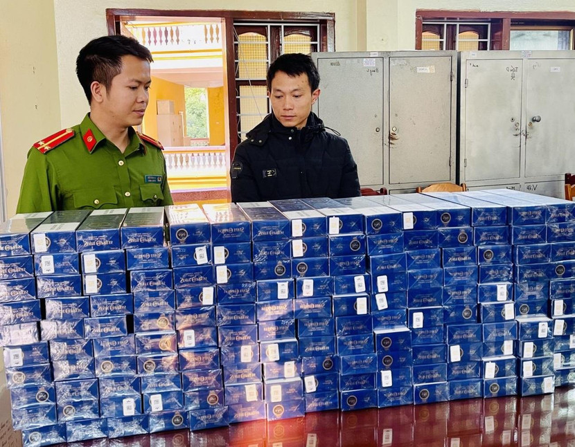 Đối tượng cùng tang vật bị bắt giữ