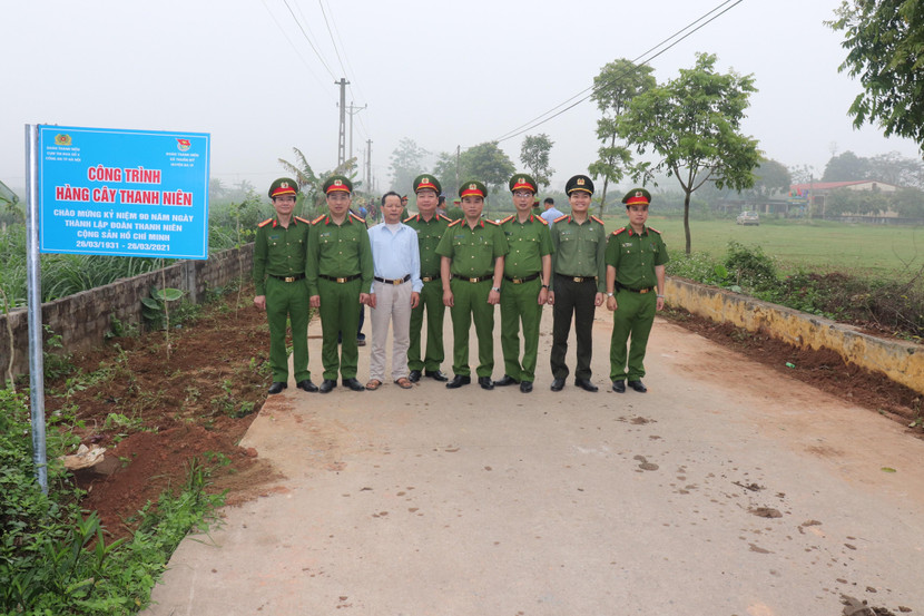 Đoàn Thanh niên Cụm thi đua số 3 đã bàn giao toàn bộ công trình cho Đoàn Thanh niên xã Thuần Mỹ tiếp tục bảo vệ, chăm sóc