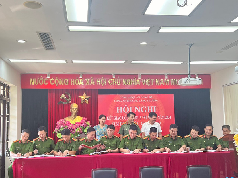 Cụm thi đua số 8 Công an quận Đống Đa ký giao ước thi đua
