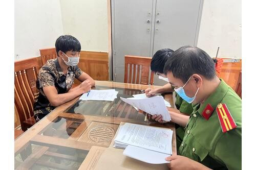 Cơ quan Công an làm việc, lấy lời khai của Bùi Văn Khánh