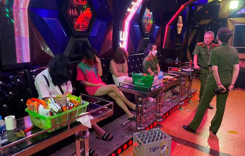 Cơ quan Công an phát hiện nhóm đối tượng tổ chức sử dụng ma túy trong quán karaoke