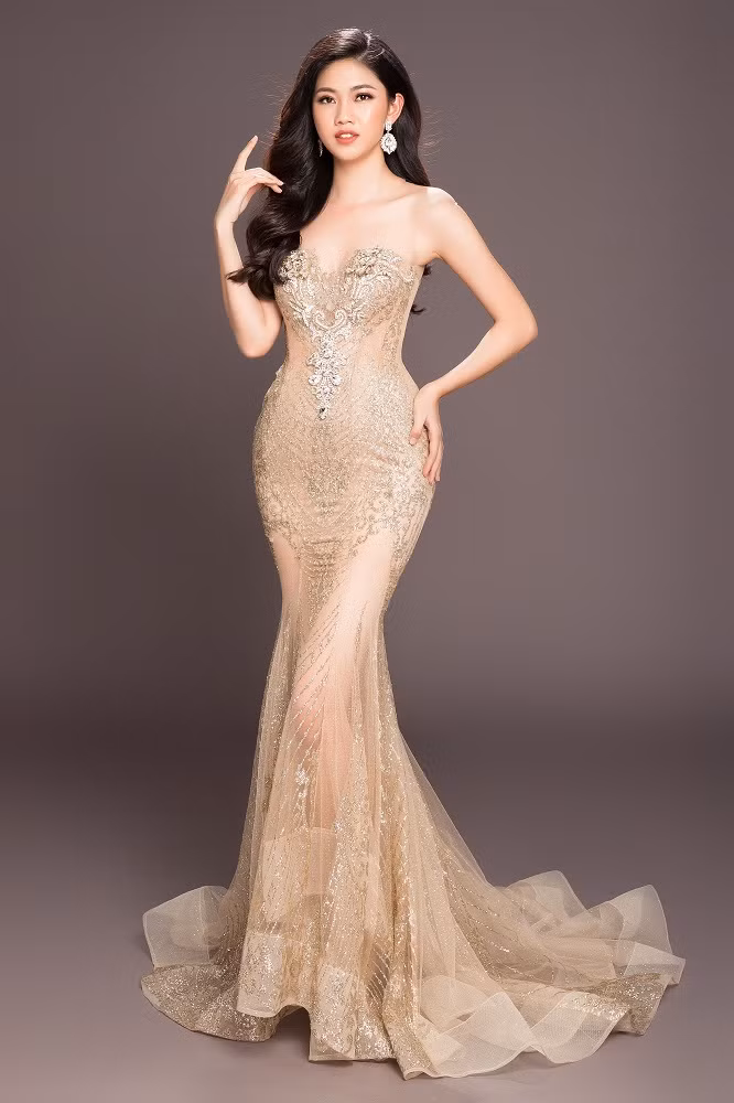 Top 3 "Hoa hậu Việt Nam 2016" đẹp rạng rỡ trước khi chuyển giao danh hiệu ảnh 9