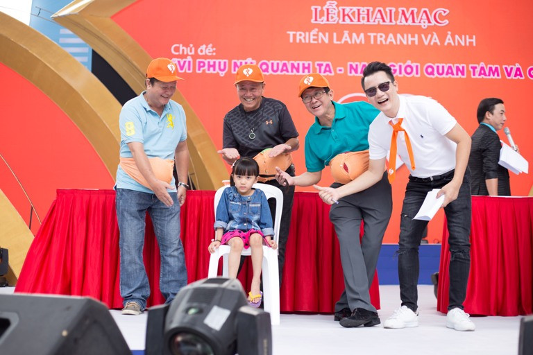 Hoàng Bách bận rộn với vai trò đại sứ và hoạt động xã hội ảnh 4