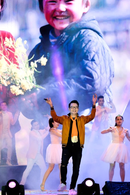 Hoàng Bách bận rộn với vai trò đại sứ và hoạt động xã hội ảnh 6