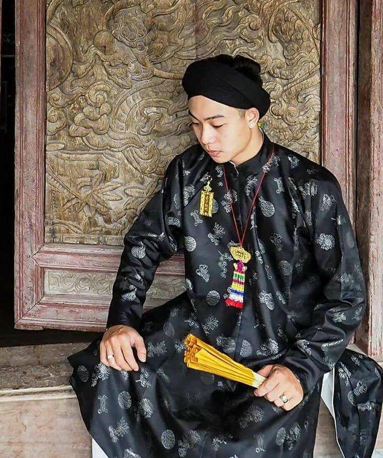 “Nghĩa cử đáng trân trọng!”, nhà phục dựng trang phục cổ Nguyễn Đức Lộc