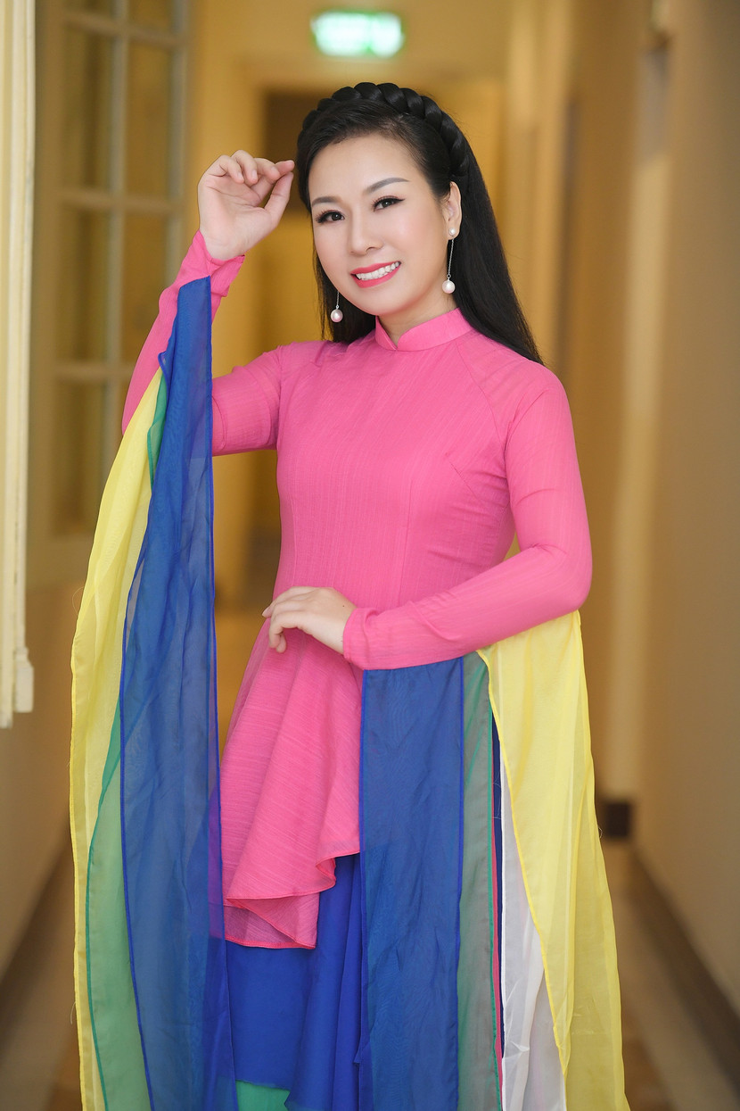 Ca sĩ Thu Hà lần đầu tiên tiết lộ về cô em gái ruột tài năng Linh Hoa ảnh 3