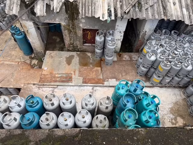 image3.jpg
