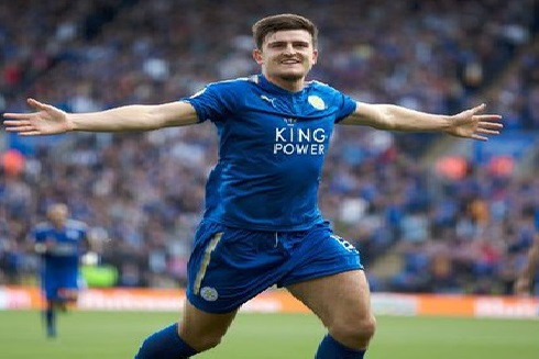 Trung vệ Harry Maguire được Leicester hét giá 90 triệu bảng