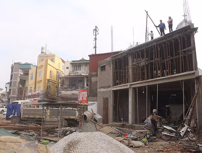 Đây là thực trạng chung của Hà Nội và các thành phố lớn khác trong cả nước khi giải phóng mặt bằng cho đường giao thông