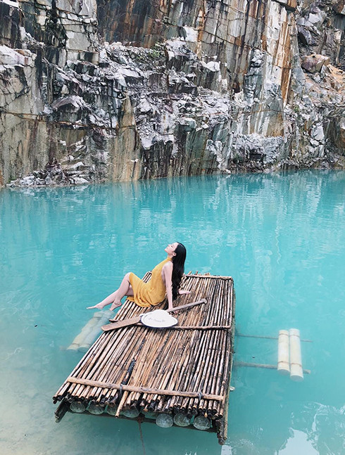 Sau khi bất ngờ nổi lên vào cuối năm 2017, lượng du khách đến đây càng ngày càng đông dù đường đi vào khu vực này không hề dễ dàng