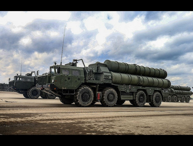Hệ thống tên lửa phòng không S-400 được Nga chuyển giao cho Thổ Nhĩ Kỳ