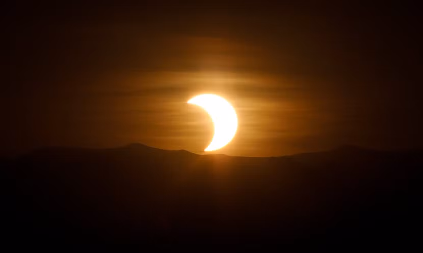 [ẢNH] Nhìn lại cảnh nhật thực "vòng tròn lửa" đi qua Việt Nam và các nước châu Á vào 26-12 ảnh 19