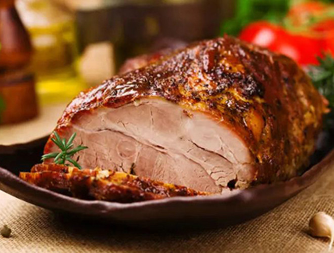 Ở Cuba và Tây Ban Nha, con lợn là biểu tượng nổi tiếng của sự tiến bộ và đổi mới. Ở Cuba và Tây Ban Nha, con lợn là biểu tượng nổi tiếng của sự tiến bộ và đổi mới.