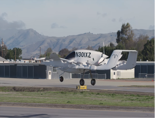 Cora không yêu cầu đường băng và có thể cất cánh như trực thăng