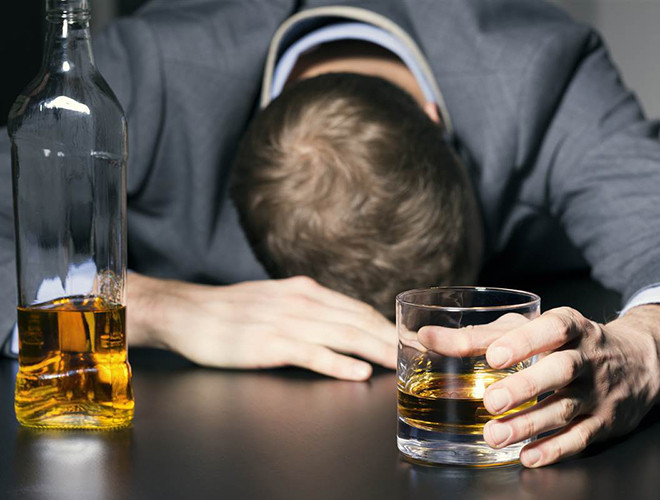 [ẢNH] Uống rượu, bia quá đà là tự gây hại cho sức khỏe ảnh 4