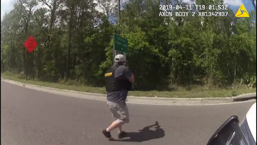 [ẢNH] Vụ đấu súng kịch tính như phim hành động ở Mỹ ảnh 13