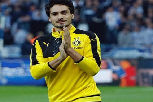 Dortmund đang đàm phán với với Bayern để đưa Hummels trở lại