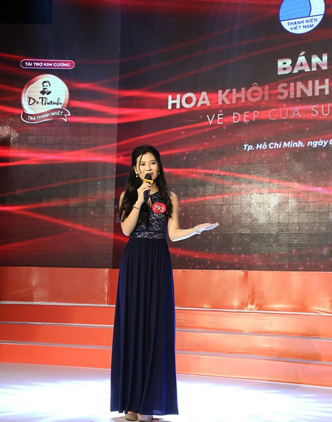 SBD 792 Ngô Thị Hồng Nhi – Học viện Hàng không Việt Nam với tiết mục hát với tiếng Anh, thể hiện tài năng của bạn