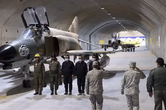 Mạng lưới căn cứ ngầm giúp tiêm kích Iran thoát đòn hủy diệt của Mỹ và Israel