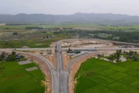 Đề xuất thưởng hàng trăm tỷ đồng cho nhà thầu thi công cao tốc Bắc- Nam