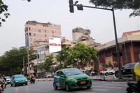 Mở lại nút giao Kim Mã- Giang Văn Minh, phương tiện đi lại thế nào?