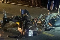 Hai xe máy đối đầu trong đêm trên quốc lộ 4B khiến 4 thanh niên tử vong