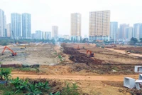 Cấm ô tô lưu thông trên đường Trung Thư để thi công hồ điều hòa Mễ Trì