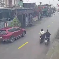 Tin Podcast ngày 18/3/2026: Từ hình ảnh camera, công an truy ra kẻ cướp giật túi xách của cô gái