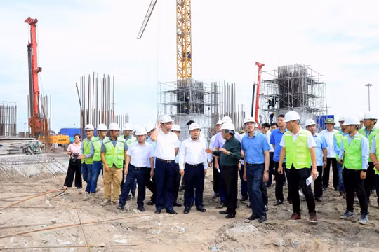 Chủ tịch Hà Nội kiểm tra Dự án Khu đô thị thể thao Olympic, đề nghị hạn chế tối đa cưỡng chế GPMB