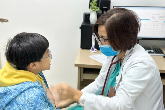 Hà Nội: Sốt xuất huyết đã được khống chế nhưng dịch bệnh mùa đông xuân đang gia tăng