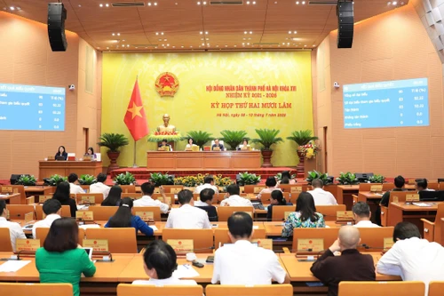 Hà Nội hướng dẫn xét tặng Kỷ niệm chương “Vì sự nghiệp xây dựng, bảo vệ và phát triển Thủ đô”