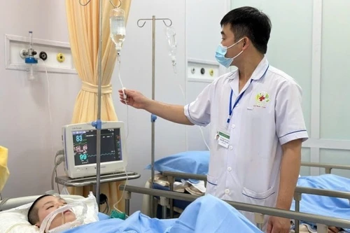 Khám, cấp cứu hơn 500.000 lượt người bệnh trong 9 ngày Tết