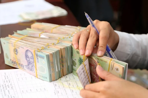 Đôn đốc doanh nghiệp trả đủ lương, thưởng Tết cho người lao động