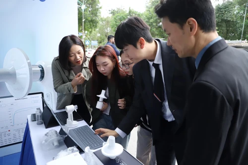 Tiếp cận y tế toàn diện thông qua đổi mới sáng tạo trong y tế